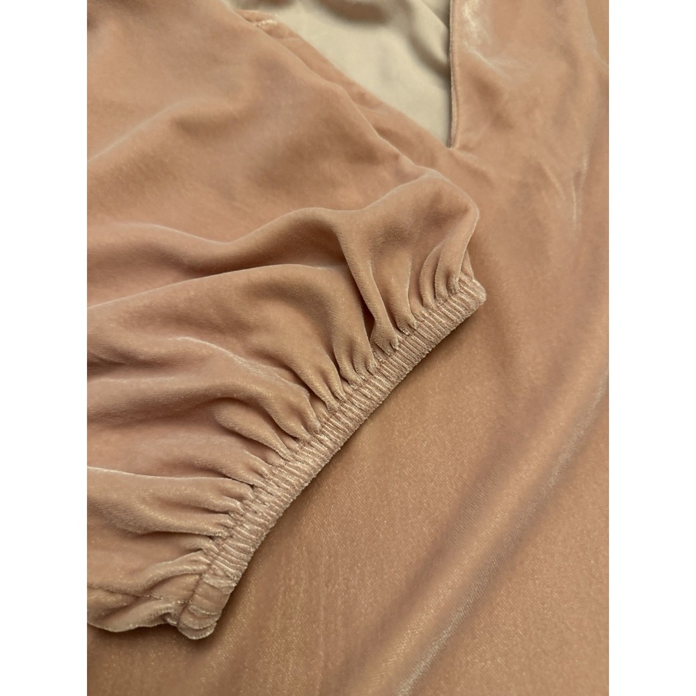 Old Navy Pink Solid Velvet V-Neck Dolman 3/4 Sleeve Pullover Blouse Women L Soft - Picture 7 of 7